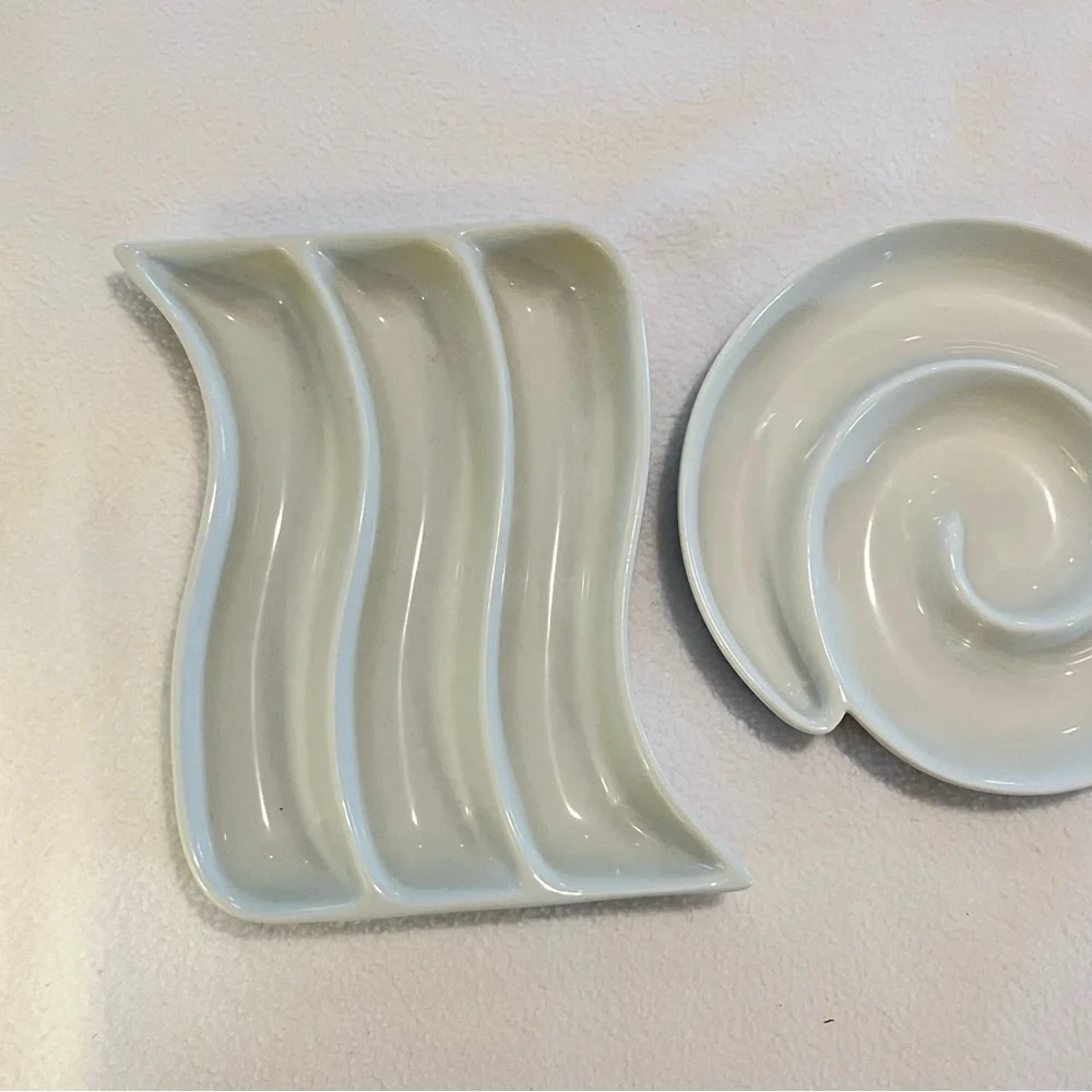 Crate & Barrel Wave Porcelain Appetizer Serve Wear